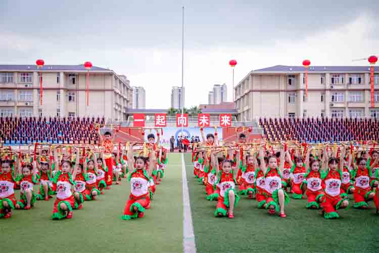 潛江市第二十二屆學生運動會在德風學校盛大開幕